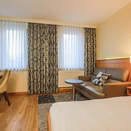 Aparthotel Kral - Residenz Erlangen Esterno foto